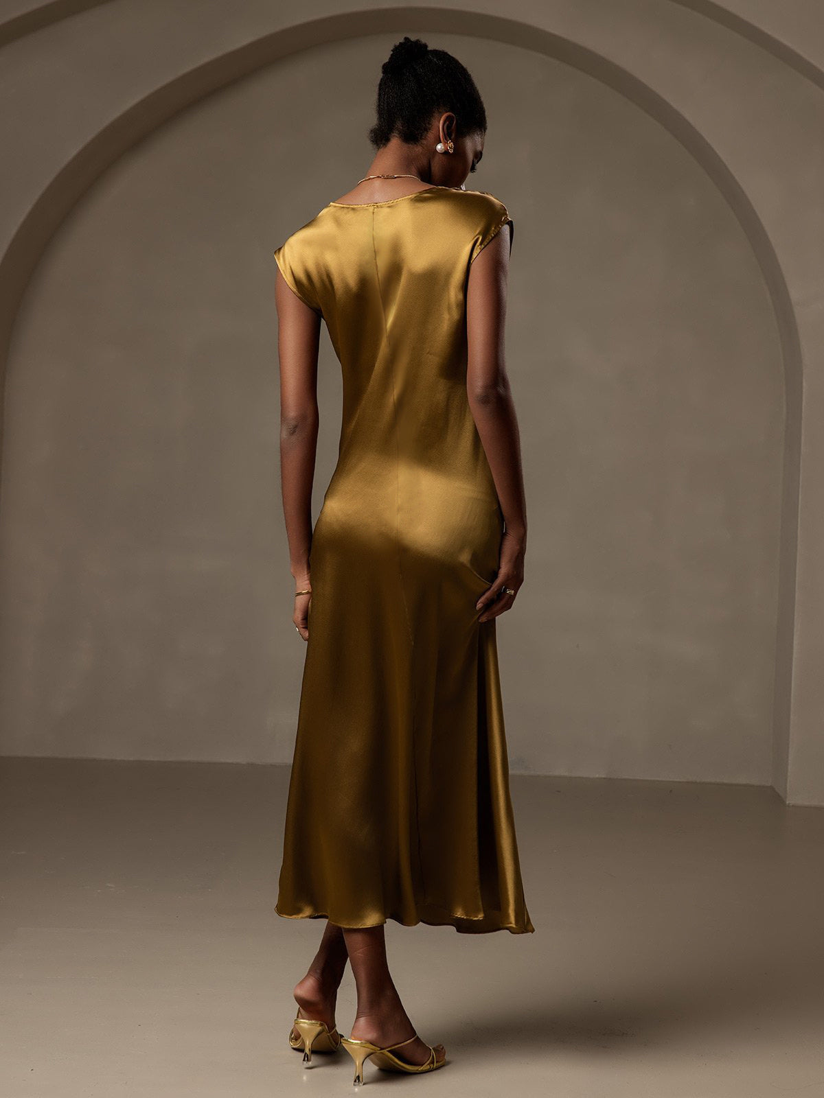 [Marrón] SilkSilky-ES 19Momme Seda Sin mangas Dress 002