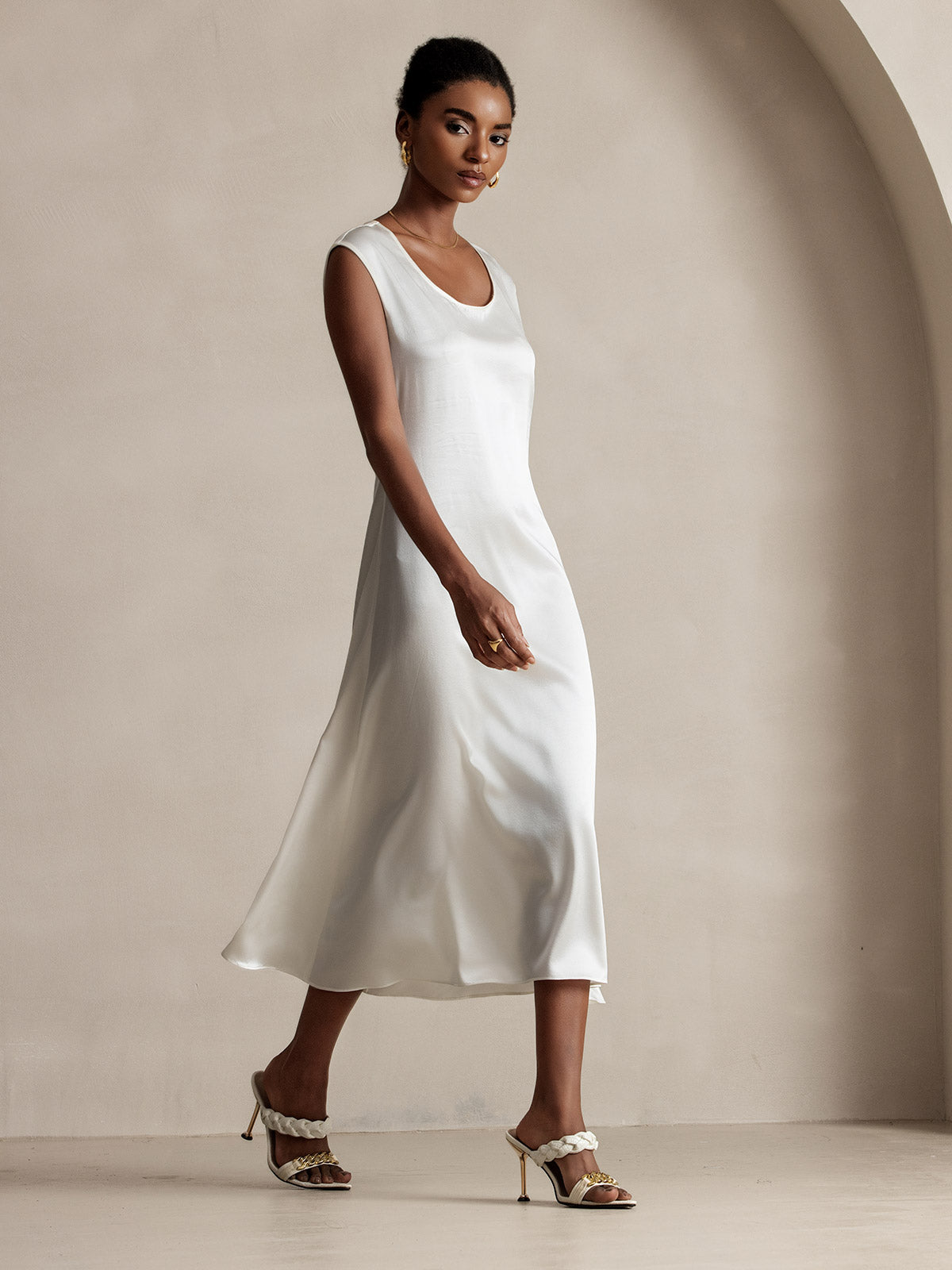 [Blanco] SilkSilky-ES 19Momme Seda Dress 005