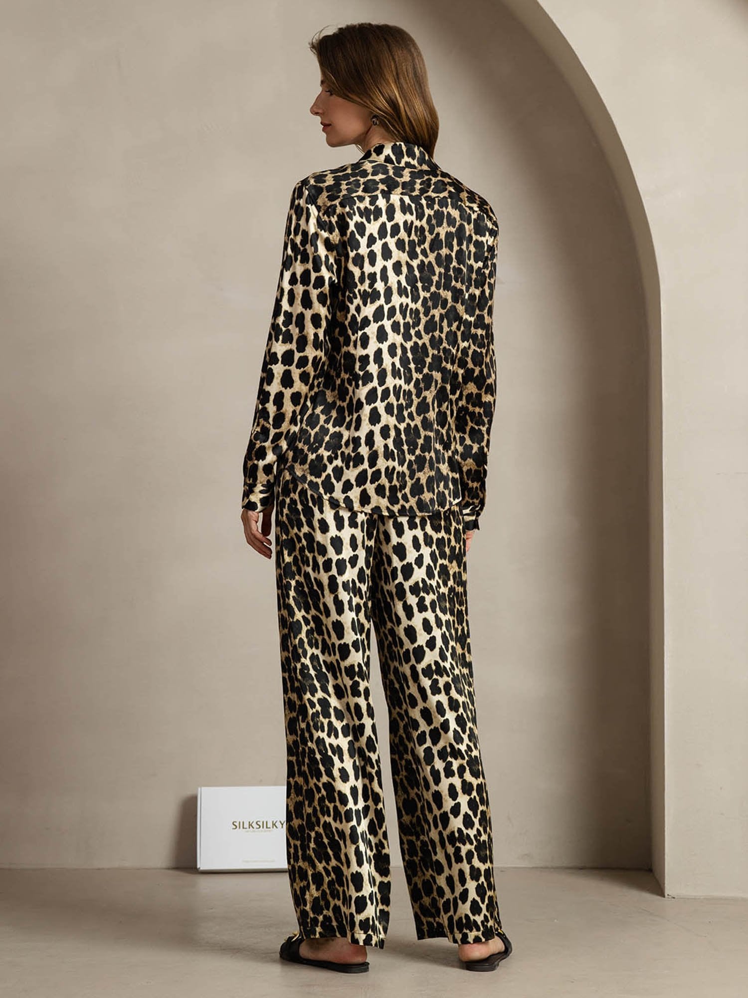 [Leopardo] SilkSilky-ES 19Momme Seda Lapel Collar Women''s Outfit Sets 002