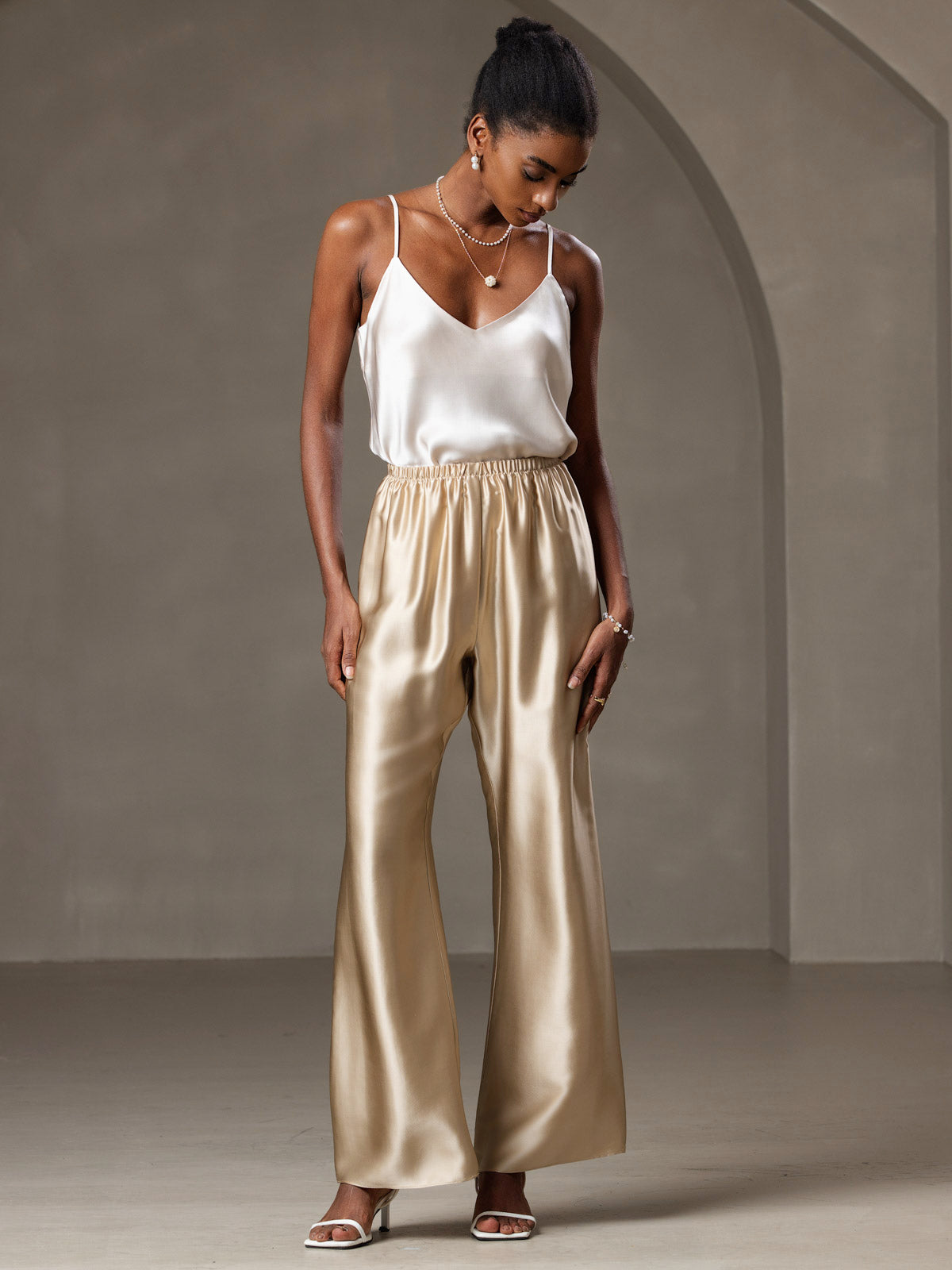 [Beige] SilkSilky-ES Seda Pura Cuello en V Top de tirantes 005