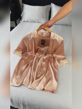 SilkSilky-ES 3/4 Sleeve V Neck Conjunto de camisón y bata video 001