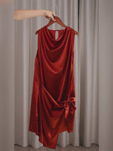 SilkSilky-ES Sleeveless Cowl Neck Vestido video 001